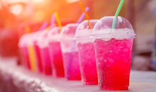 Almost half of all adults believe that popular non-alcoholic drinks have a negative impact on the appearance of their teeth