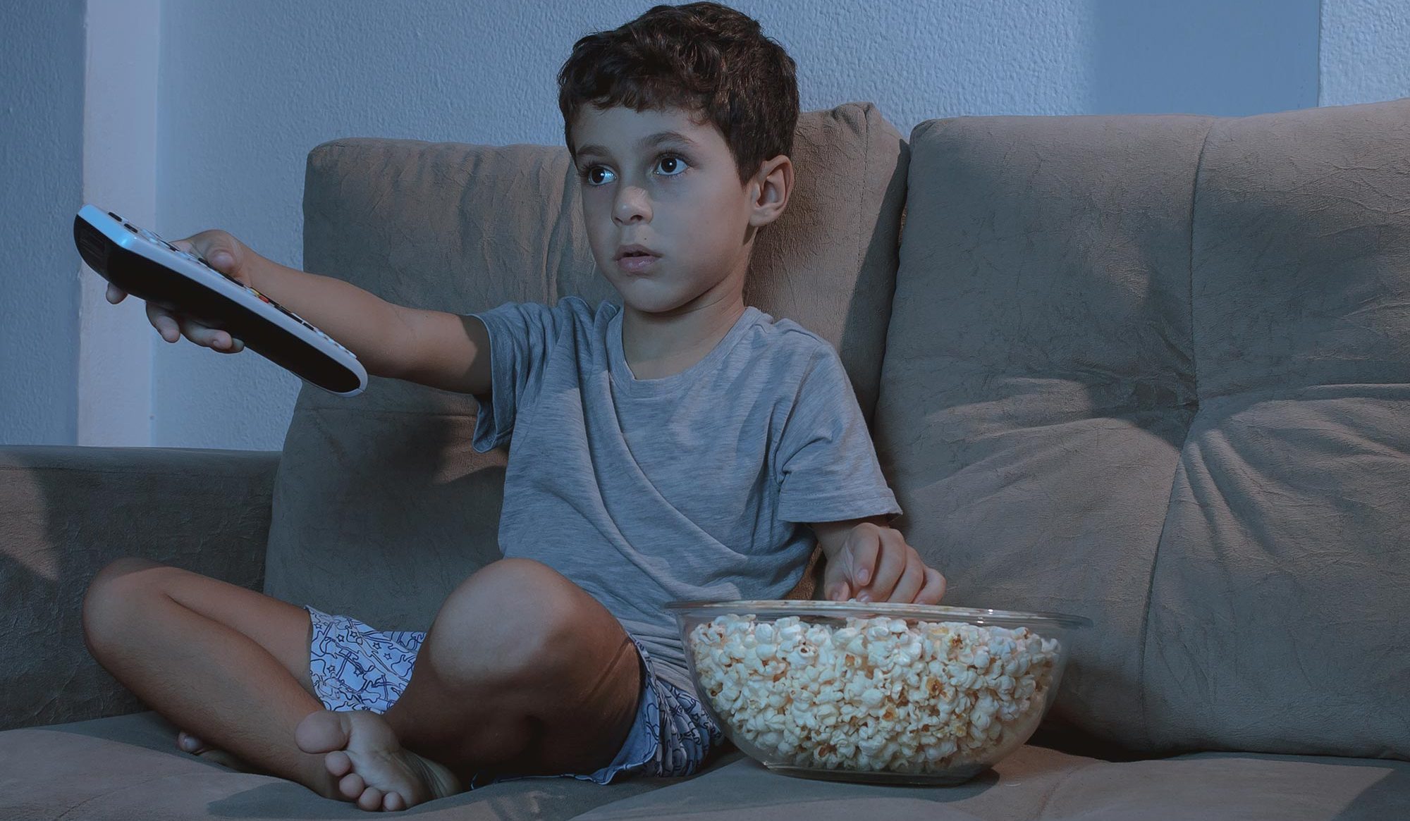Too much TV increases chances of kids with tooth decay