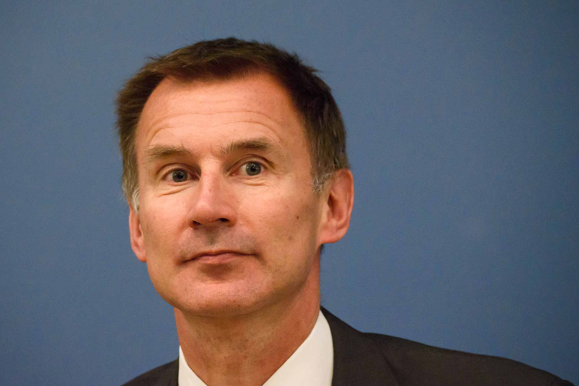 Jeremy Hunt reopens inquiry into dentistry