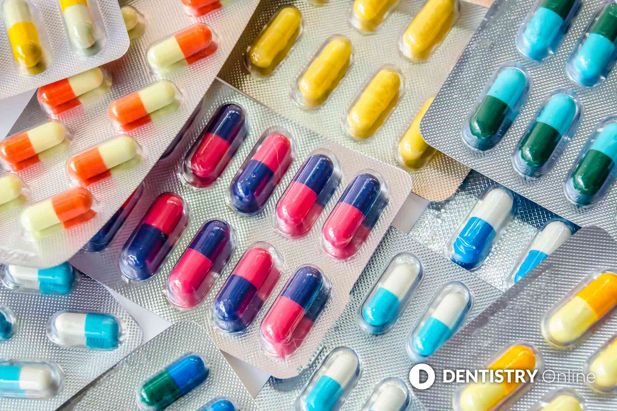 There has been a rise in the number of antibiotics prescribed to dental patients, a study has revealed
